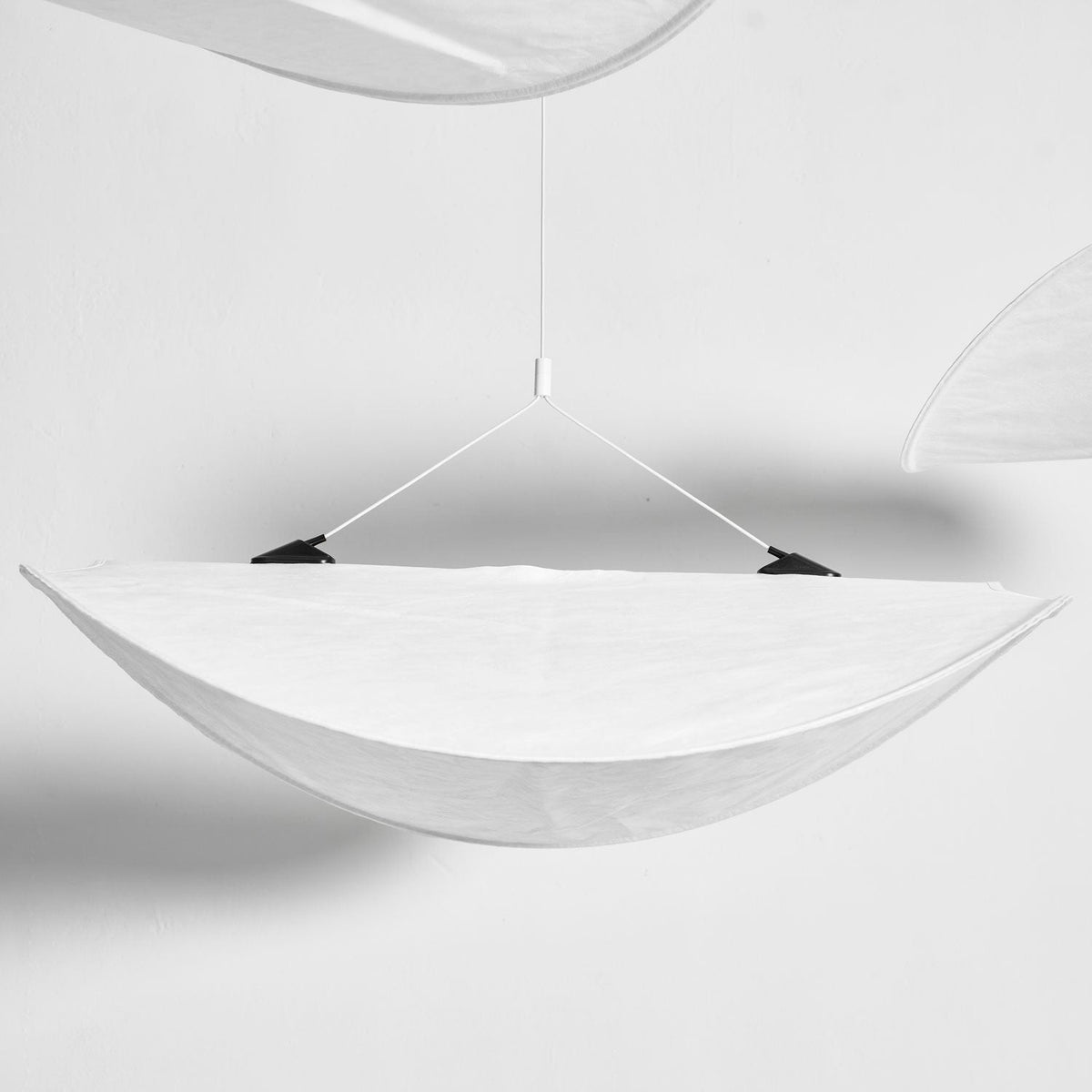 Disc Pendant Light, Floating Synthetic Paper Dining Lamp