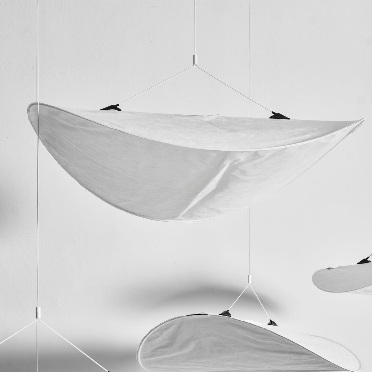 Disc Pendant Light, Floating Synthetic Paper Dining Lamp