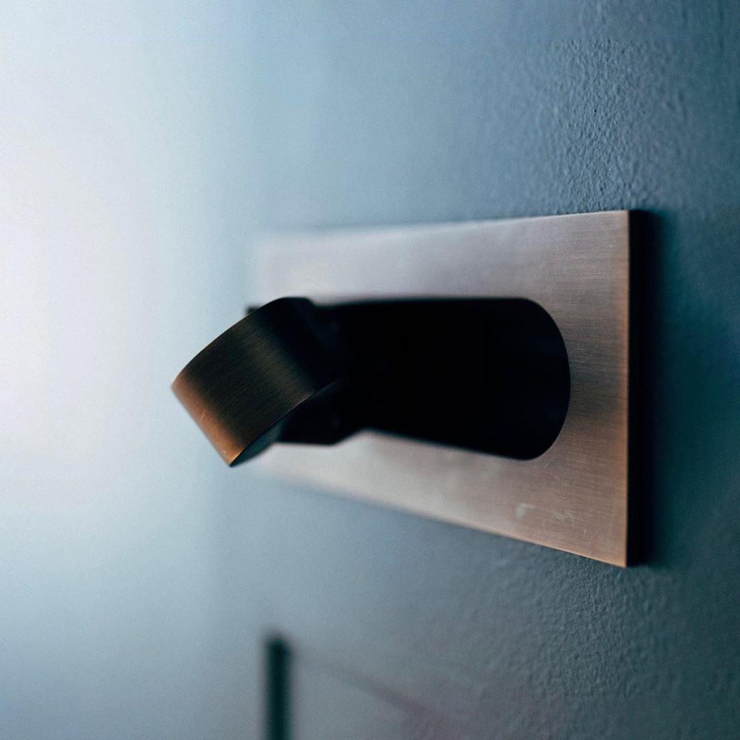 Bedside Reading Light, Pop-Out LED Wall Lamp, Hidden Switch