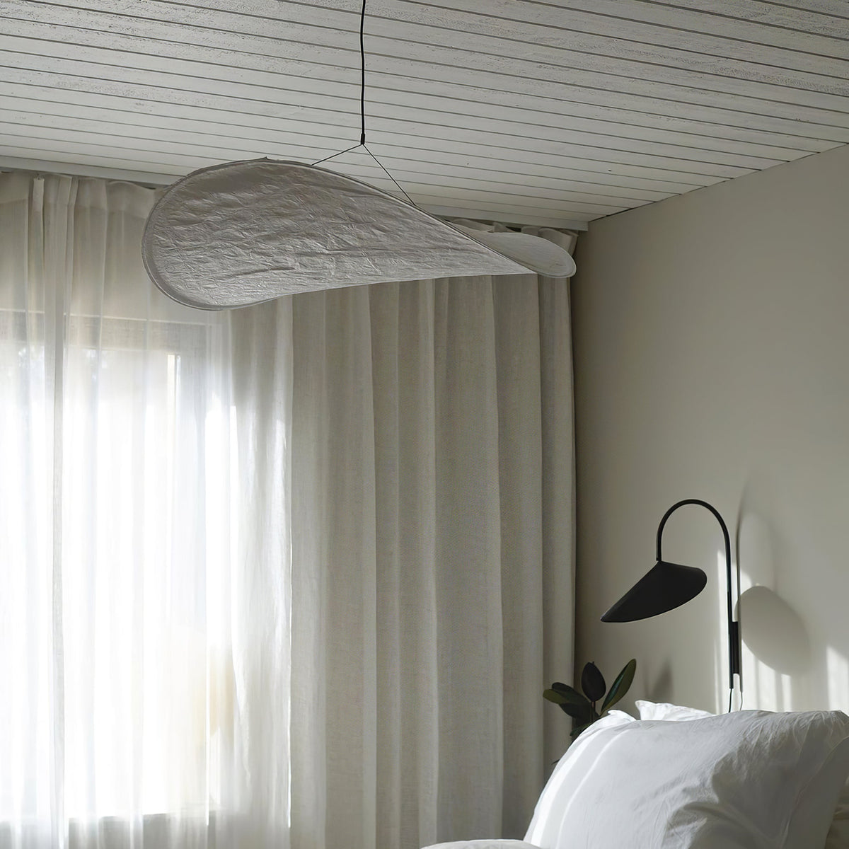 Disc Pendant Light, Floating Synthetic Paper Dining Lamp