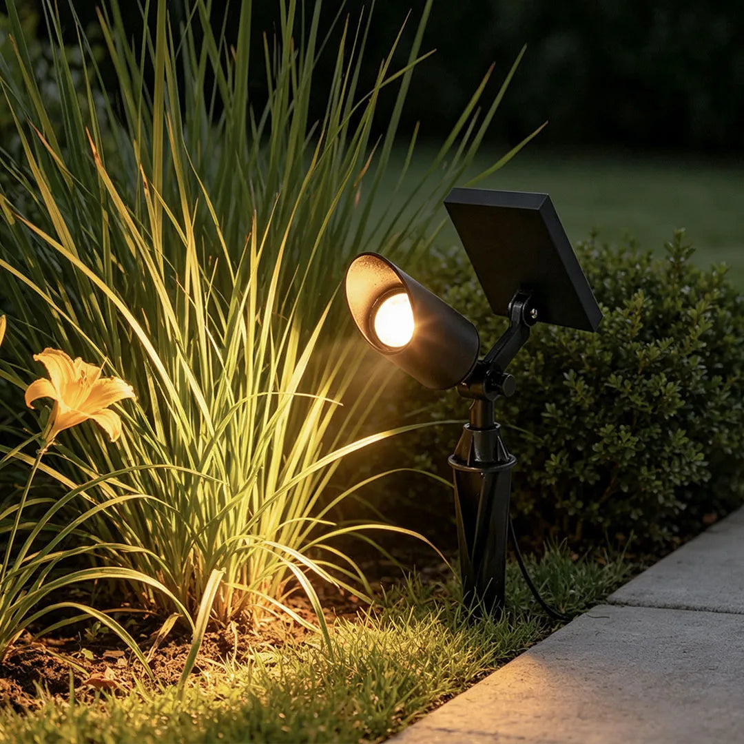 Solar Tree Spotlight, Adjustable Outdoor Landscape Uplight