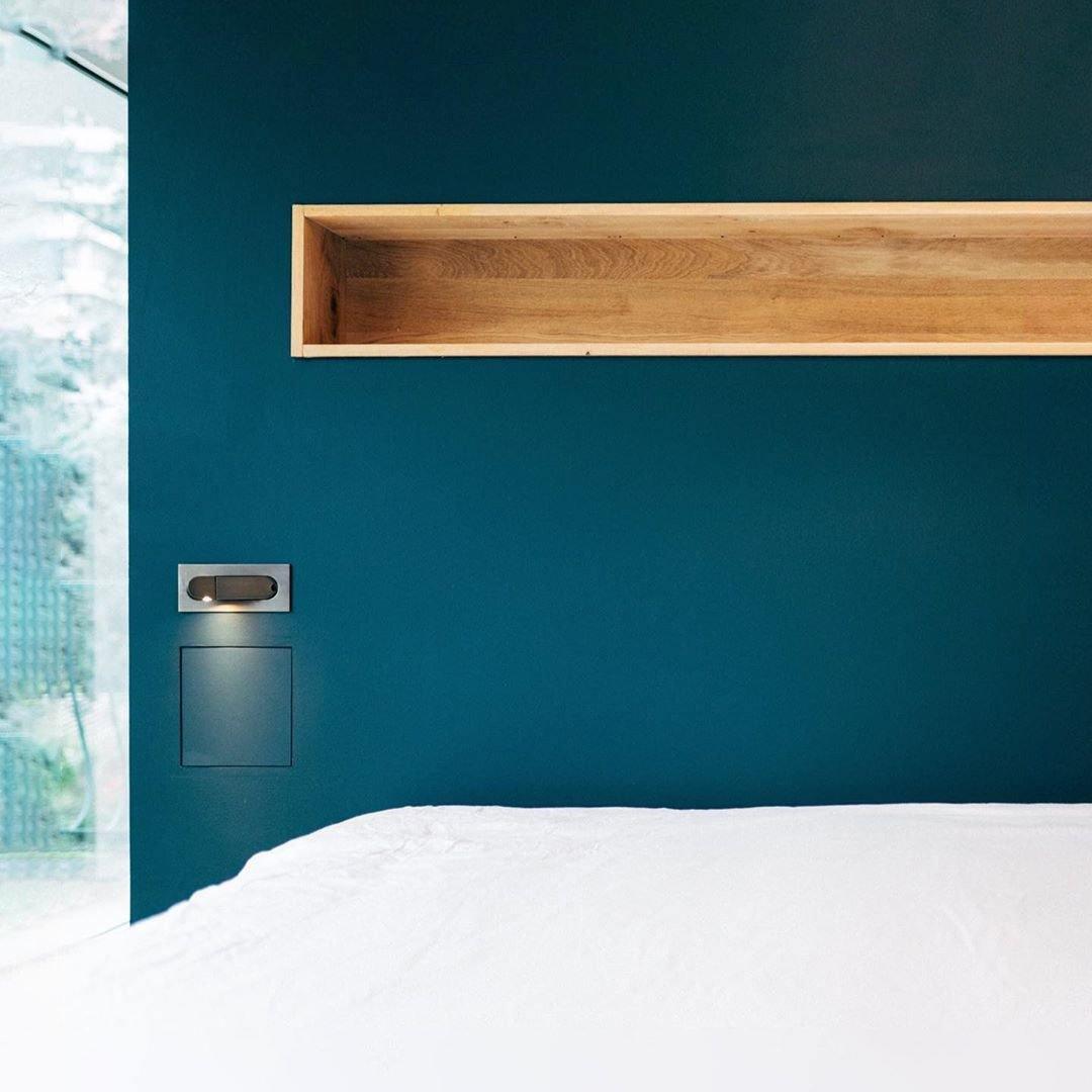 Bedside Reading Light, Pop-Out LED Wall Lamp, Hidden Switch