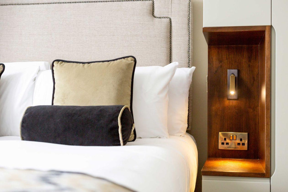 Luxury LED Reading Wall Sconce, Modern Bedside Wall Light