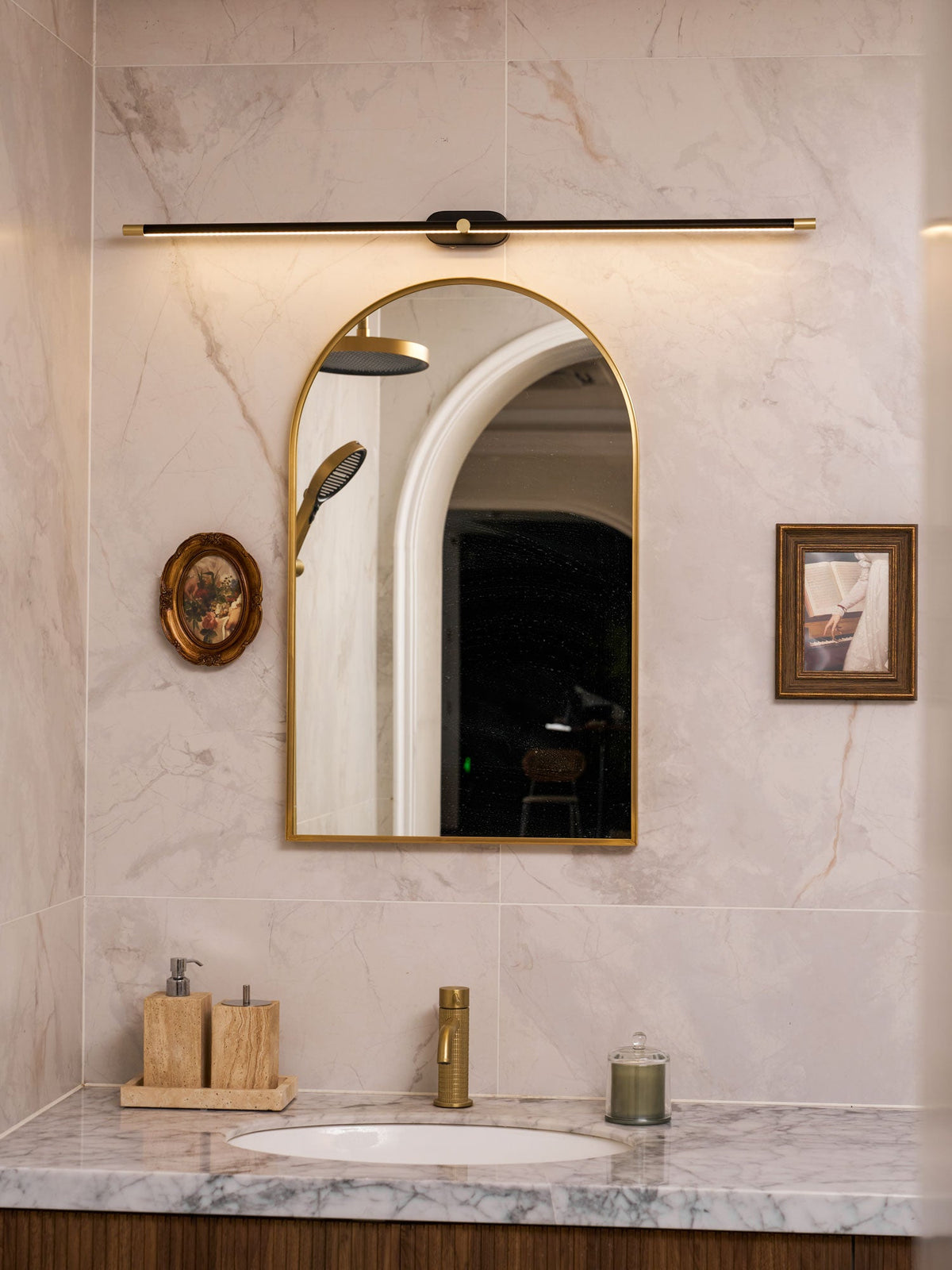 Cordless Rechargeable Picture Light, Linear LED Wall Lamp