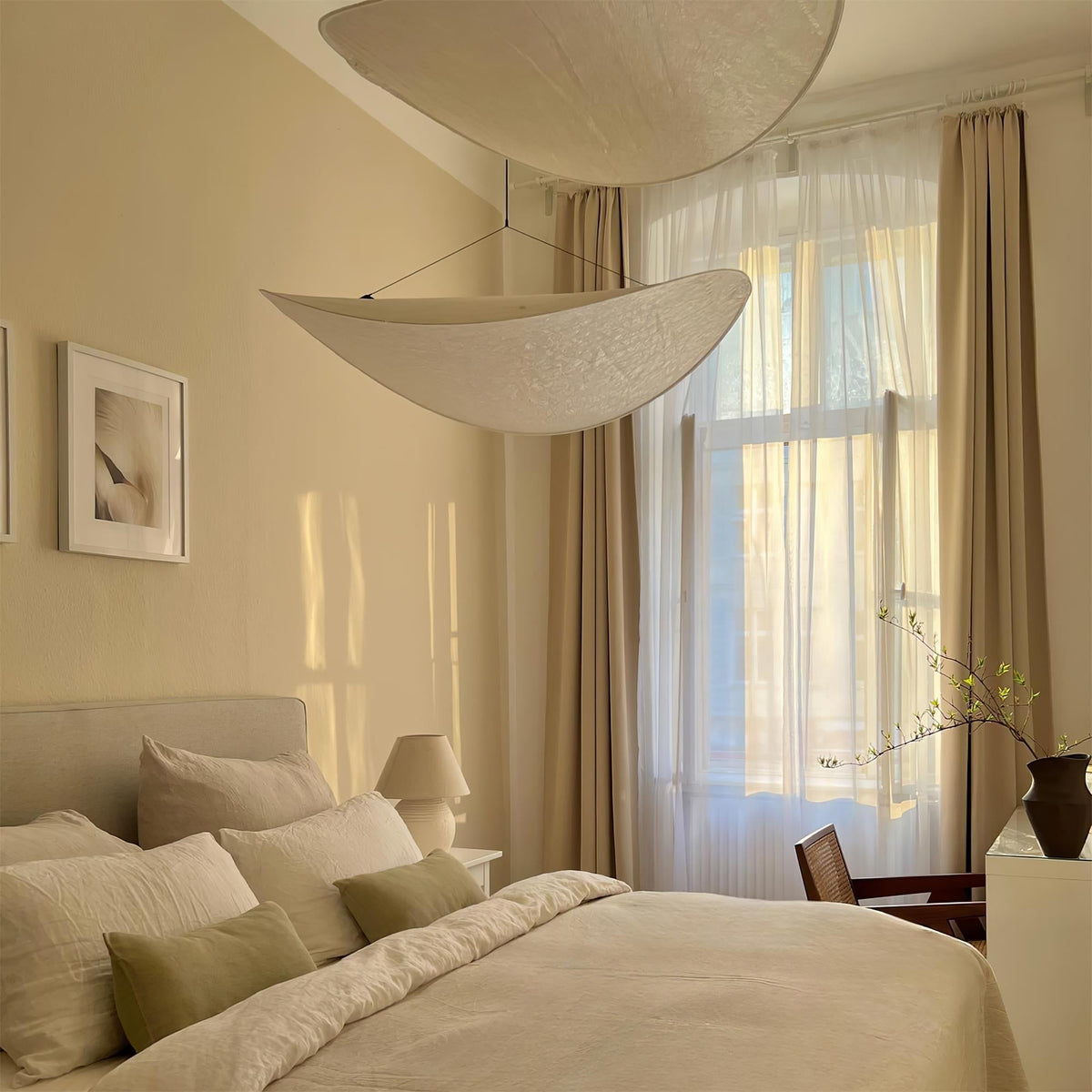 Disc Pendant Light, Floating Synthetic Paper Dining Lamp