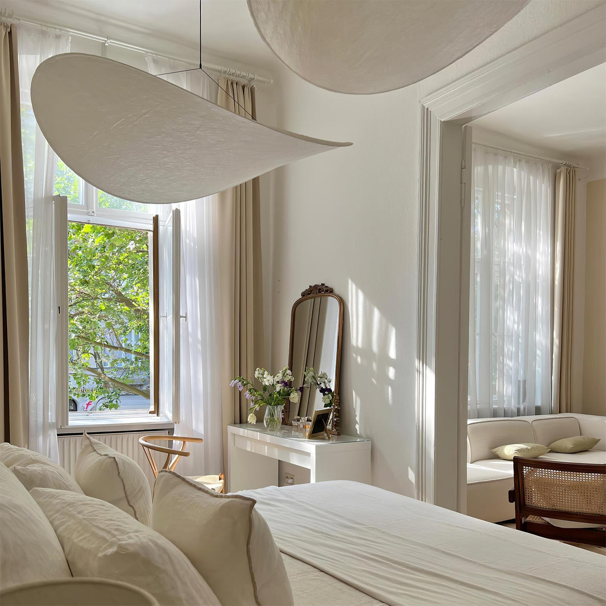 Disc Pendant Light, Floating Synthetic Paper Dining Lamp